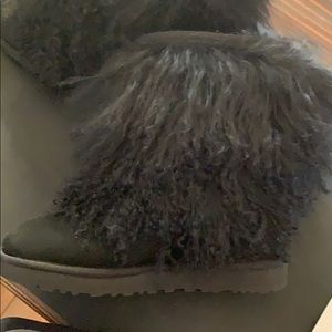 Ugh boots with fur